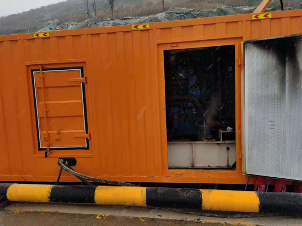渝北发电车出租-应急柴油发电机组选什么样的比较好？