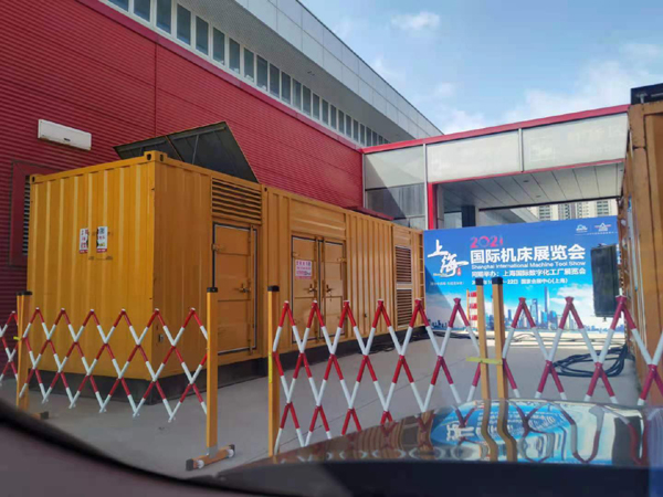 渝北出租发电机-柴油发电机和汽油发电机哪个更好一些？