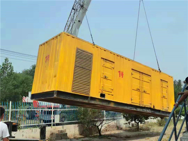 渝北300KW柴油发电机组油耗是多少?